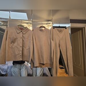 Vince Camuto Vegan Suede Pant Set